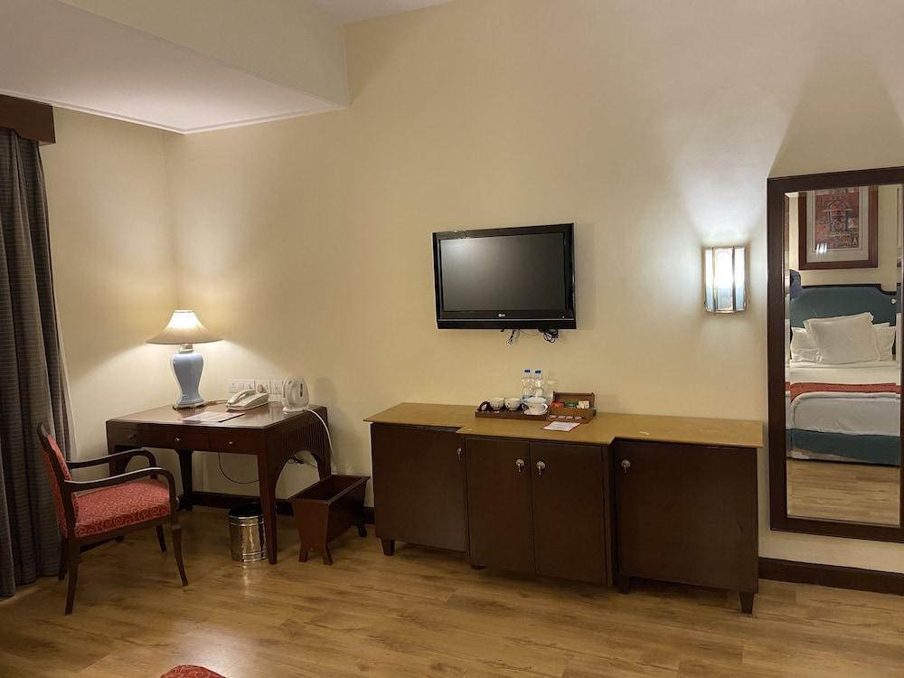 Welcomhotel By Itc Hotels, Cathedral Road, Chennai Esterno foto